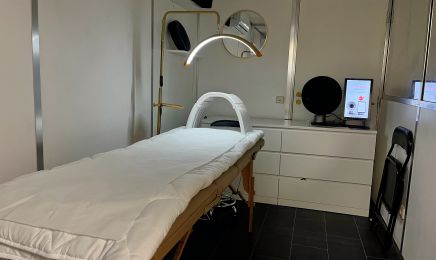 Melaskinxcare - Skin thérapeute & Esthéticienne experte peaux noires  : Institut de beauté à Villejuif