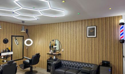 Le Tay Barber : Barbier à Ormoy