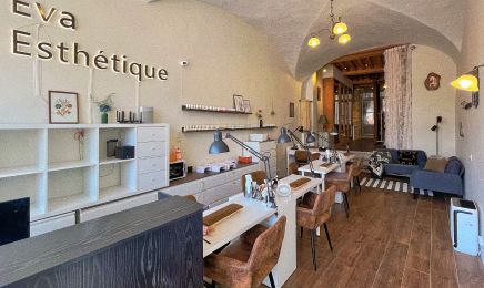 Eva Esthétique : Manucure à Lyon