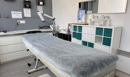 Univers Beauté by Guzel - Saint Maur des Fosses : Manucure à Saint Maur des Fosses