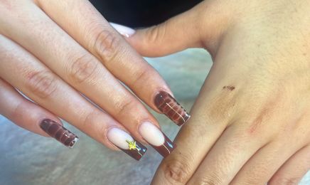 Alicia Ongles & Cils : Manucure à Belz