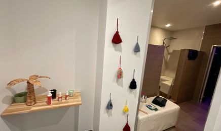 AJ Institut  - Centre de bronzage, hammam, ongles, cils et sourcils : Manucure à Perpignan