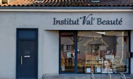 Institut Val' Beauté  : Manucure à Niort