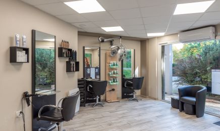 Nouvel hair : Coiffeur à Pers-Jussy