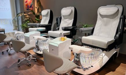 Lavish Nails & Beauty: Kosmetikstudio in Hamburg