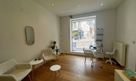 W S B C Esthétique  : Manucure à Ixelles