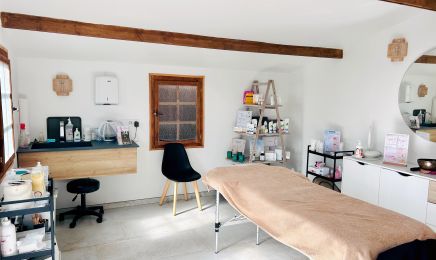 Aura esthetique : Manucure à Sérignan