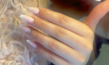 Alicia Ongles & Cils : Manucure à Belz