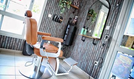 Camille Coiffure & Barbe : Coiffeur à Esse