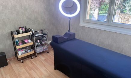Maison Manuela : Institut de beauté à Colombier