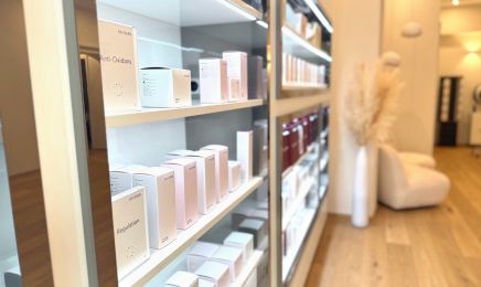 AR Kosmetik - REVIDERM Kosmetikstudio: Kosmetikstudio in München