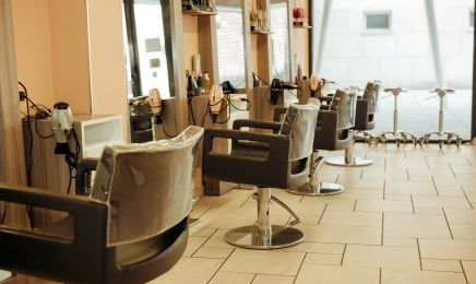 MV Coiffeur Coloriste  : Coiffeur à Teyran