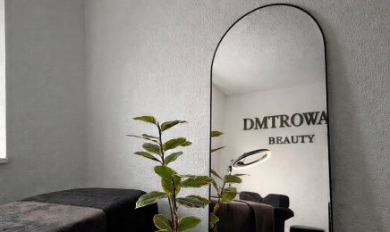 DMTROWA BEAUTY: Kosmetikstudio in Augsburg