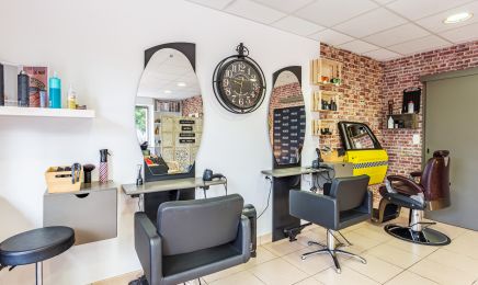 C And B : Coiffeur à Le Verger