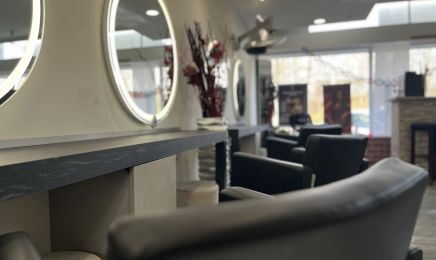 Friseursalon Melina: Kosmetikstudio in Langen (Hessen)