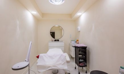 Ongles Notre-Dame Nails & Regard : Institut de beauté à Paris