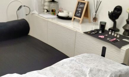 Baddies Lashes & Smile  : Institut de beauté à Évenos