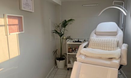House of Tan 95  : Manucure à Le Plessis-Bouchard