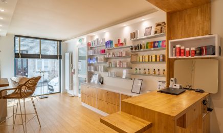 NaturoSpa institut Laetitia : Manucure à Chaumont