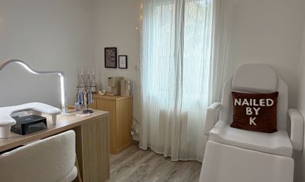 By Vnails : Manucure à Bourg-des-Comptes