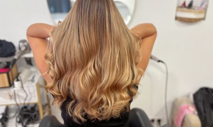 Sophie B - Spécialiste du Blond, Extensions  : Coiffeur à Montpellier