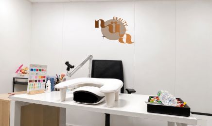 Nüa Beauty : Manucure à Serris