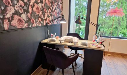 Ongles et Beauté par Charline : Institut de beauté à Montbazens