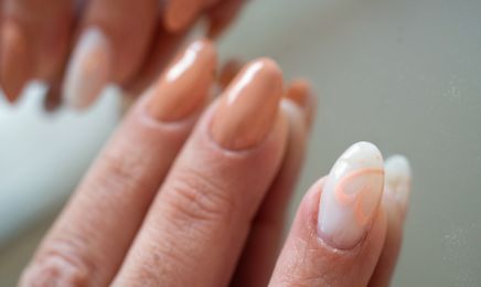 Topaze Nails Studio : Manucure à Vausseroux