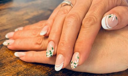 Plume Chic : Manucure à Vougy