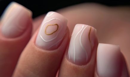 L’Hibiscus Nail Artist  : Manucure à Marthon