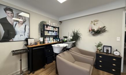 Égérie Ongles & Coiffure : Coiffeur à Peymeinade
