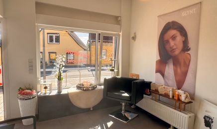 Classic Hair & Beauty Lounge Stadtforststraße 41A: Barbershop in Halle (Saale)