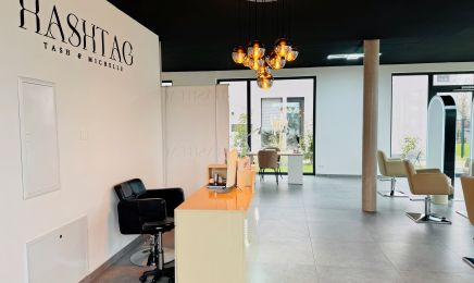 Hashtag Tash & Michelle: Kosmetikstudio in Pfullingen