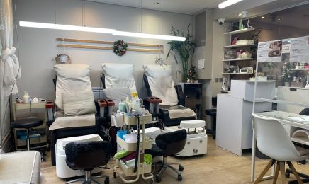 Nails Affinité : Manucure à Paris