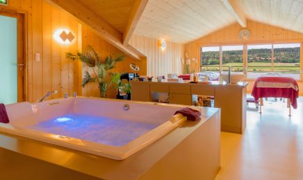Hôtel SPA Les Rives Sauvages : Institut de beauté à Malbuisson