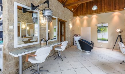 Zenitude : Coiffeur à Ploumagoar