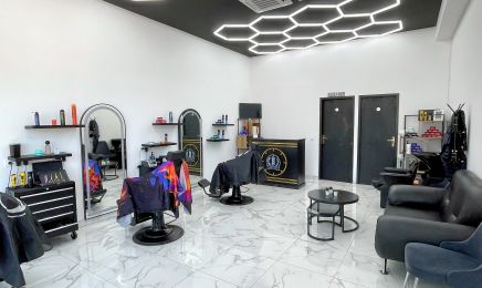EK COIFFEUR : Institut de beauté à Cenon