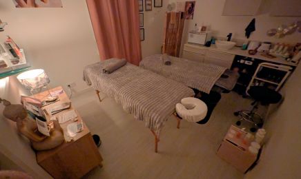 MOANA MASSAGE & ESTHÉTIQUE  : Institut de beauté à Le Thou