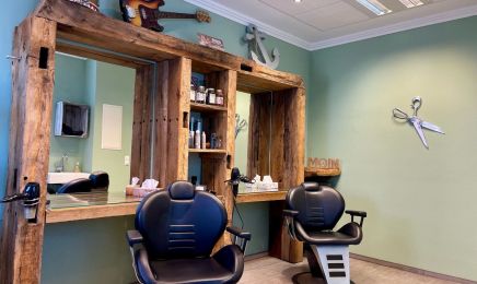 Lena Schröder Friseure: Friseur in Sittensen