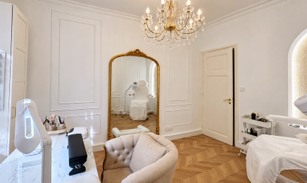 Le Boudoir Privé Manucure et Beauté des pieds Russes / Rehaussement de cils / Épilation  : Institut de beauté à Lyon