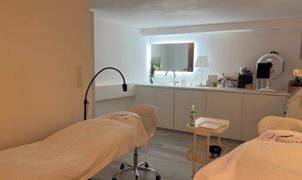 JANNA Beauty - Premium Schönheitsoase: Friseur in Mainz