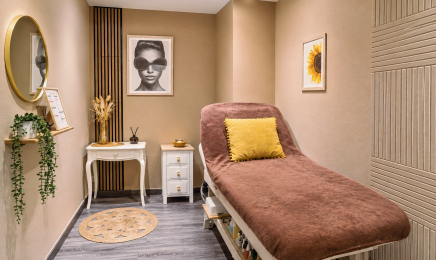 Institut Émilie Beauté  : Manucure à Saint-Aubin-de-Médoc