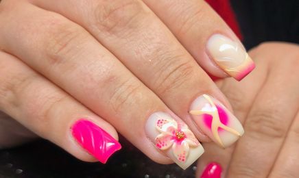 Nail&co custom : Manucure à Moulins