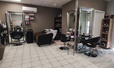 Atelier de Coiffure Karin (Concept Personnalisé Privé) : Coiffeur à Nîmes