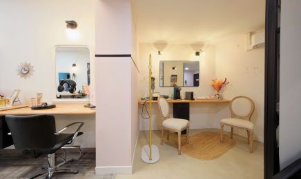 Thaïs Coiffure  : Coiffeur à Niort