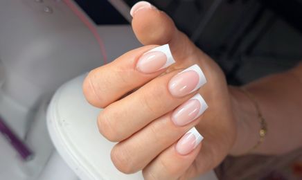 Hola Guapa  : Manucure à Cherves-Richemont