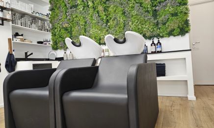 De l'autre côté du miroir : Coiffeur à Menton