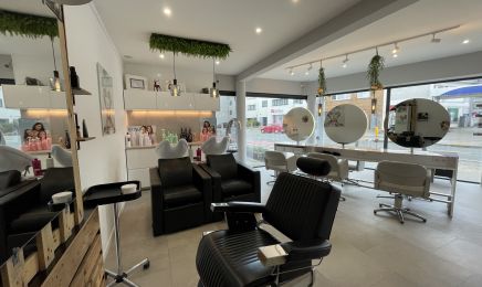 Hair By Cyndy Kapsalon : Coiffeur à Dilbeek