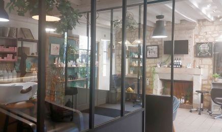 Signature : Institut de beauté à Seuilly