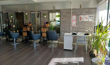 L’hair du temps (De mèches avec vous) : Coiffeur à Martigues